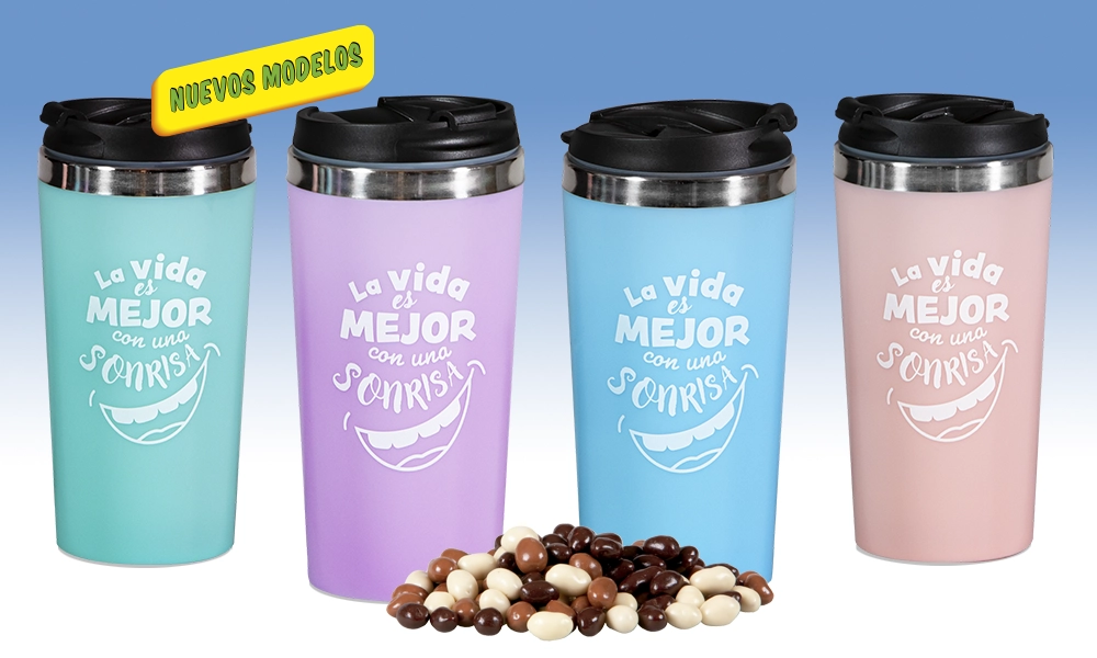 Vasos térmicos con cacahuetes bañados de chocolate